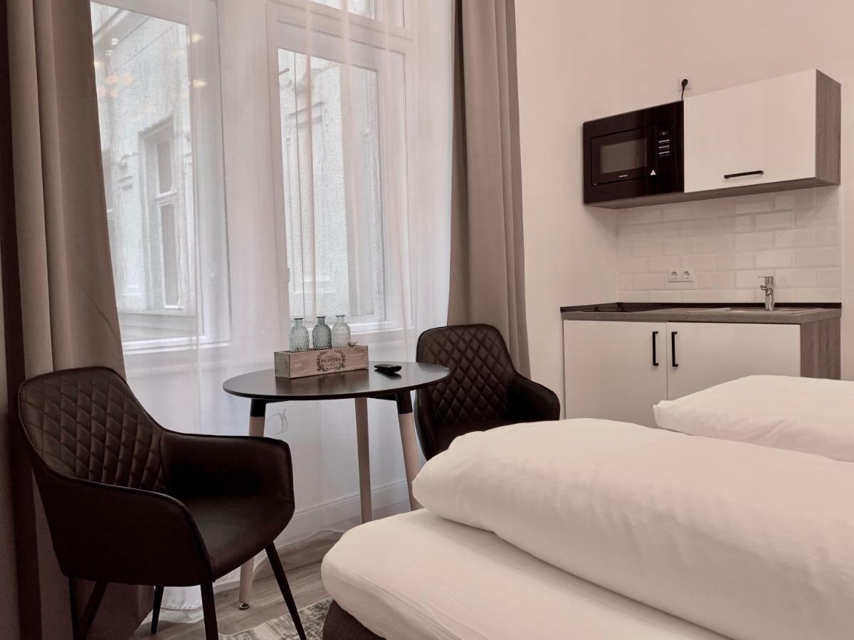 بودابست Luxury Apartment By Hi5 - Kalman Imre Suite المظهر الخارجي الصورة