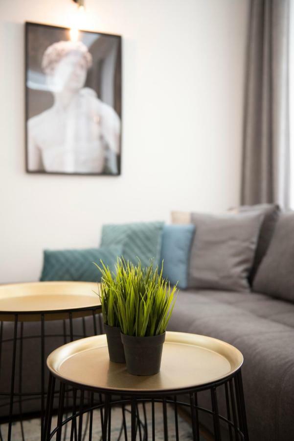 بودابست Luxury Apartment By Hi5 - Kalman Imre Suite المظهر الخارجي الصورة