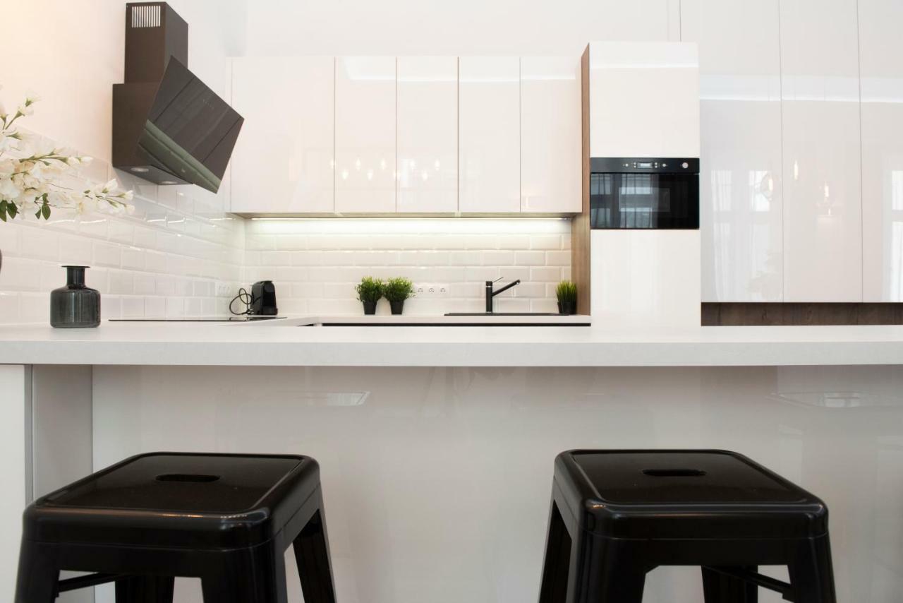 بودابست Luxury Apartment By Hi5 - Kalman Imre Suite المظهر الخارجي الصورة
