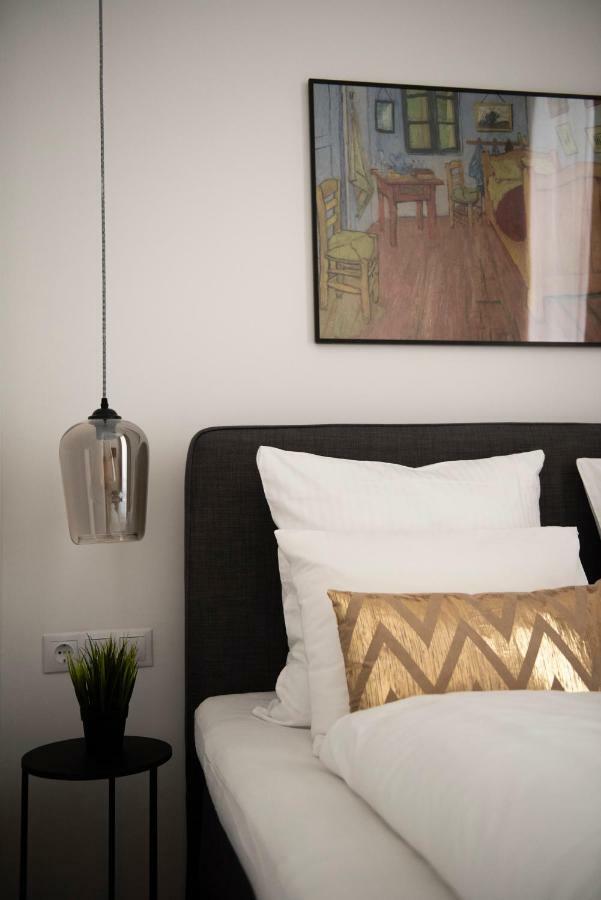 بودابست Luxury Apartment By Hi5 - Kalman Imre Suite المظهر الخارجي الصورة